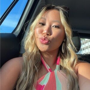 Meet your Posher, Katelyn